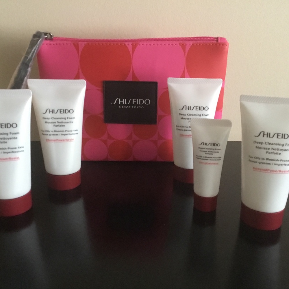 Shiseido Deep Cleansing Foam Skincare Tube 215 ml
